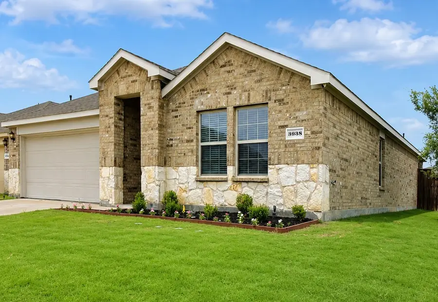 3938 Aintree Avenue, Aubrey, TX 76227 - #2