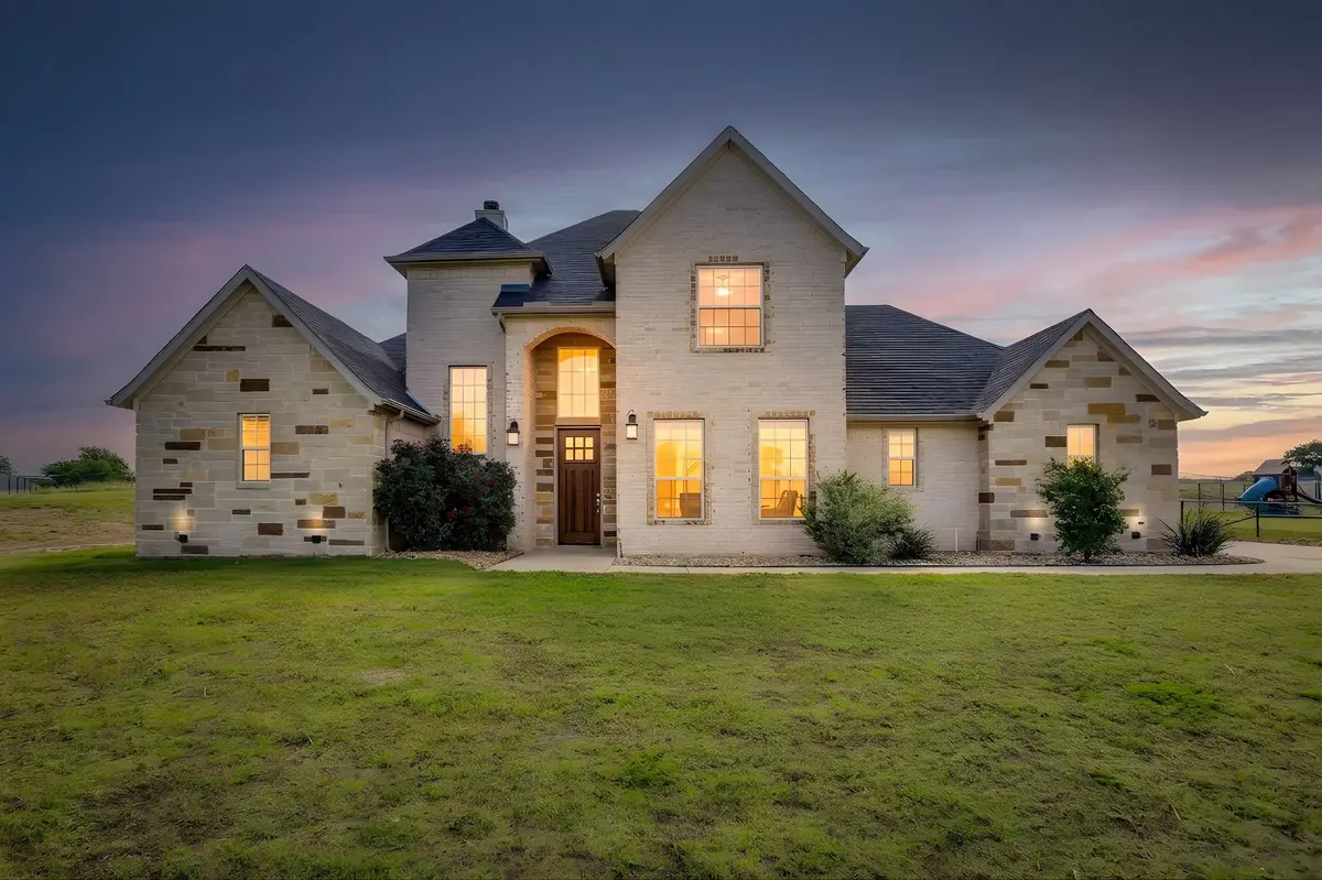 120 War Wagon Circle, Millsap, TX 76066 - #1