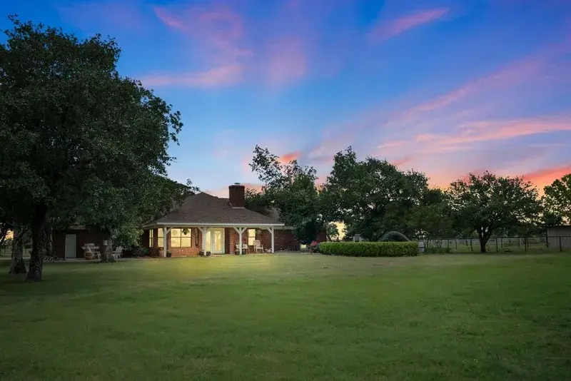 8085 Jackson Road, Krum, TX 76249 - #2