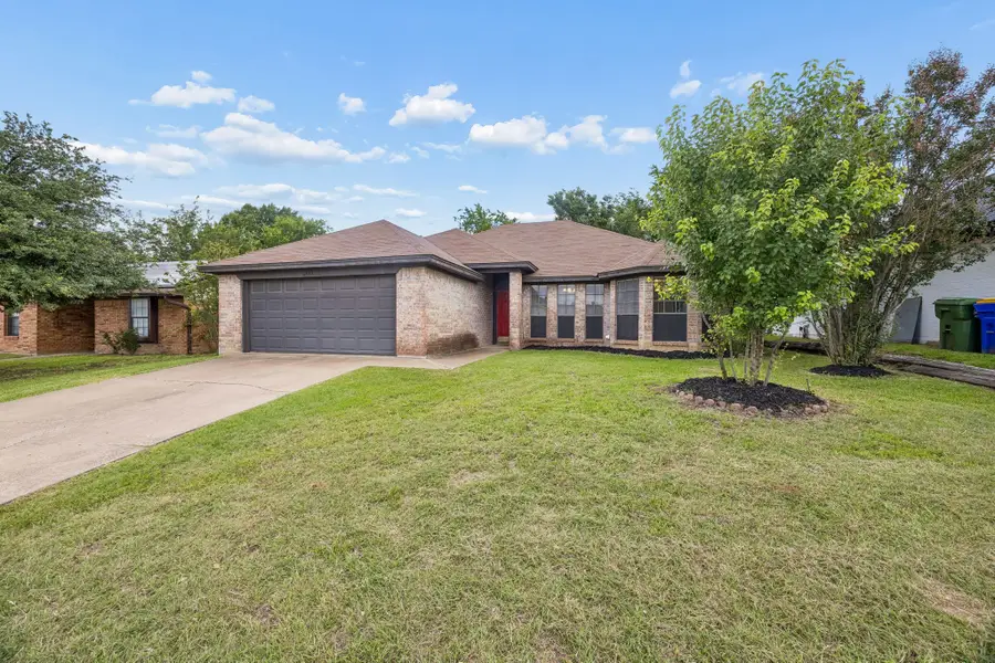 6433 Ridglea Drive, Watauga, TX 76148 - #2