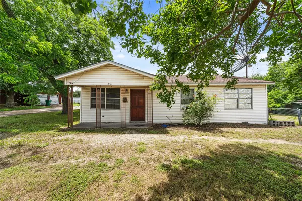 301 N Commerce Street, Mart, TX 76664