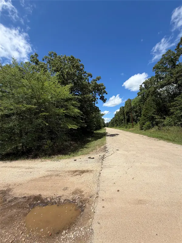 150 Navarro Drive, Mabank, TX 75156