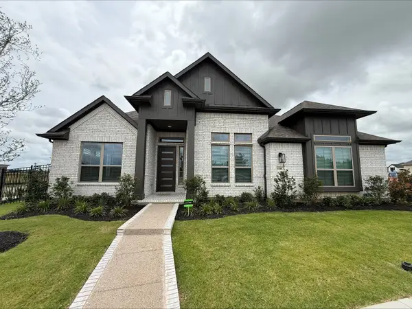 1008 Pearl Crescent Place, Crowley, TX 76036