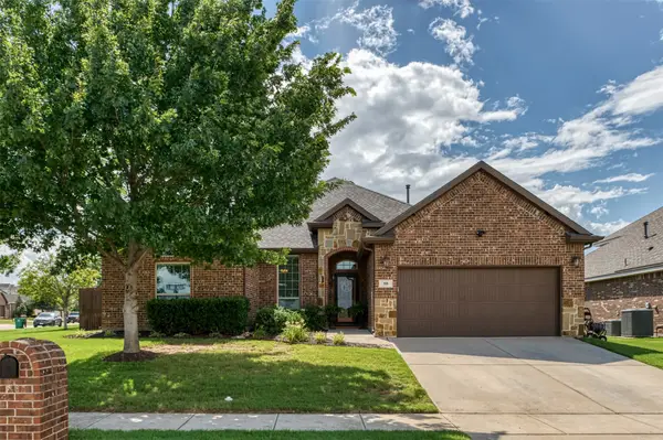 10 Ashlawn Court, Edgecliff Village, TX 76134
