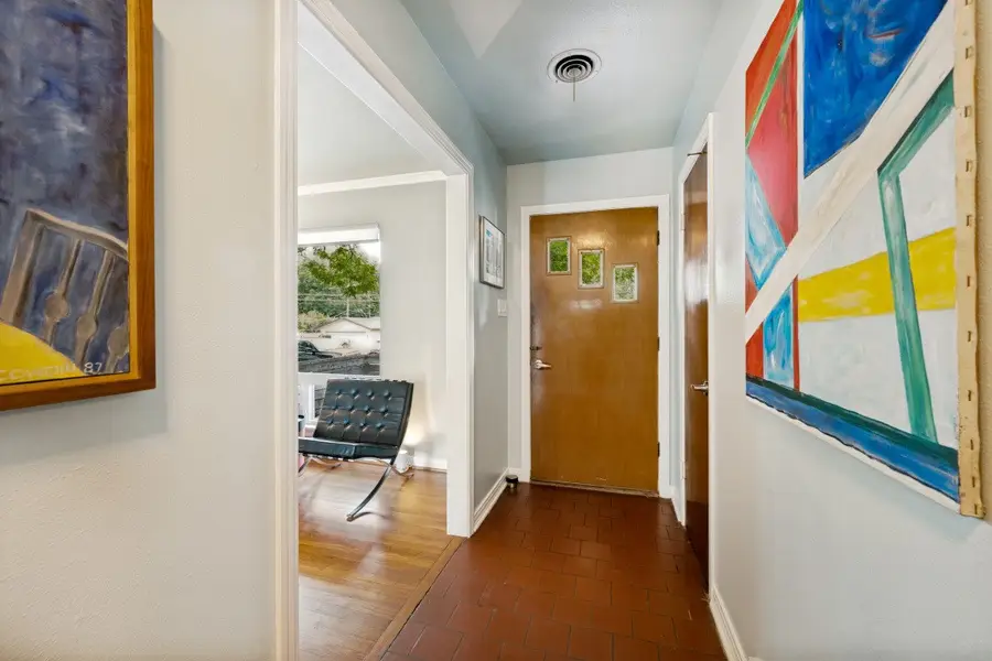 5016 Cockrell Avenue, Fort Worth, TX 76133 - #3