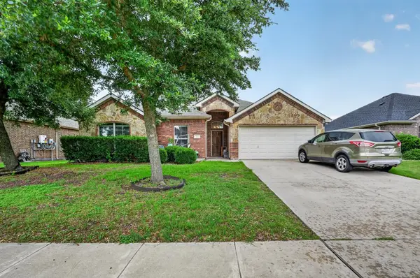 212 Ghost Rider Road, Waxahachie, TX 75165