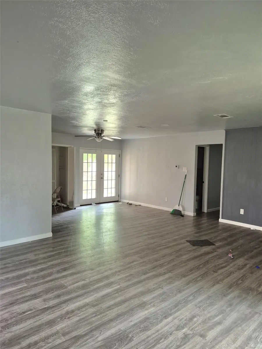 631 Cove Hollow Drive, Dallas, TX 75224 - #2