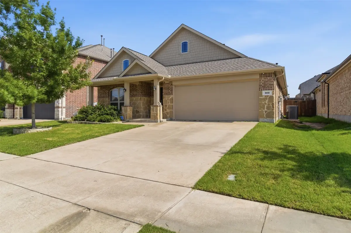 909 Black Hawk Drive, Princeton, TX 75407 - #1
