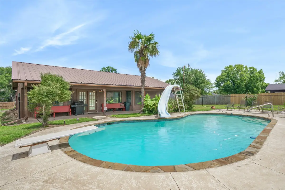 599 S Oak Street, Van, TX 75790 - #1