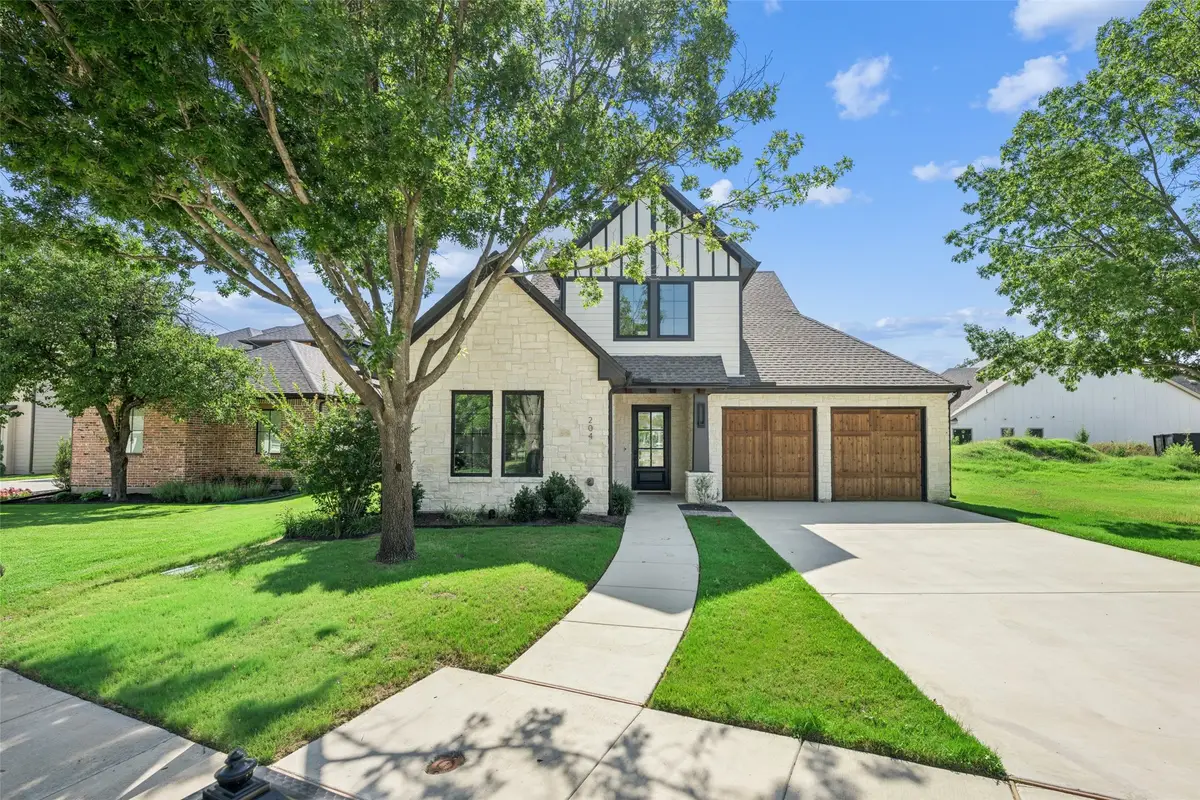 204 Pecan Street, Roanoke, TX 76262 - #1