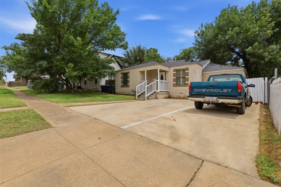 3104 Avenue L, Fort Worth, TX 76105 - #2