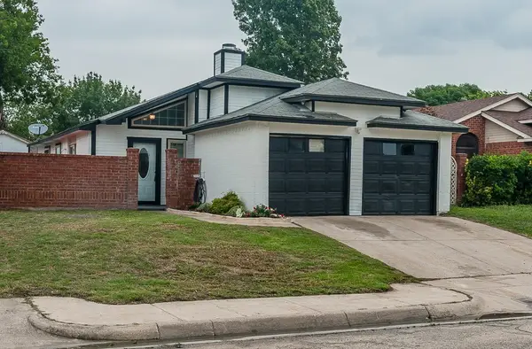 4707 Poppy Drive E, Fort Worth, TX 76137
