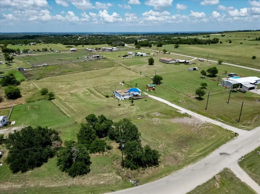 108 Lelon Lane, Springtown, TX 76082 - #3
