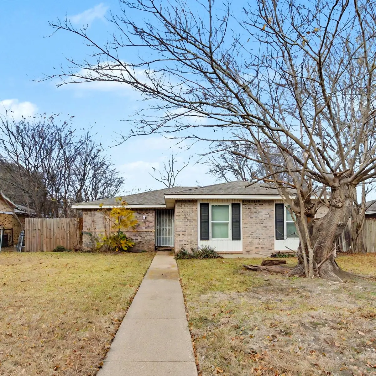 805 Cherry Hills Drive, Lancaster, TX 75134 - #1