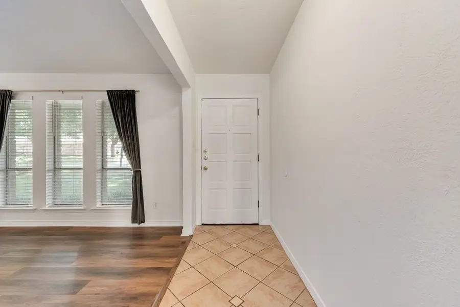 123 S Venice Drive, Duncanville, TX 75116 - #3