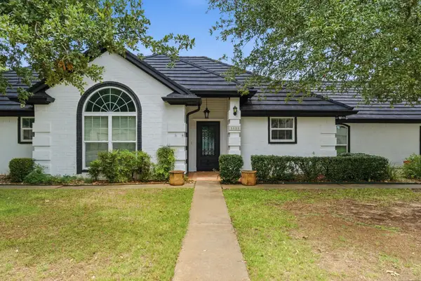 1111 Harbor Lakes Drive, Granbury, TX 76048