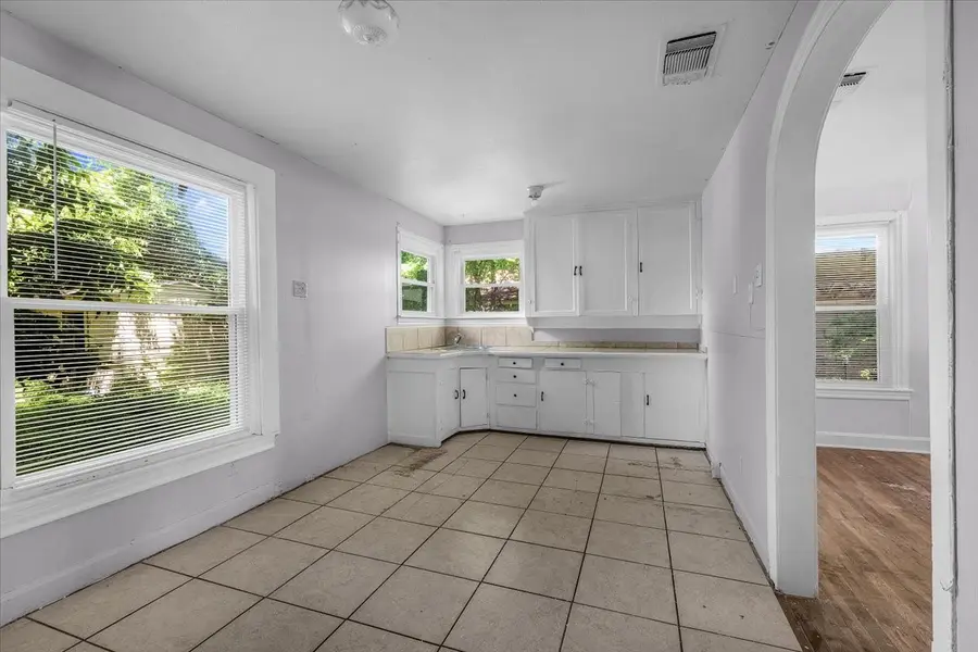 2532 Chicago Avenue, Fort Worth, TX 76103 - #3