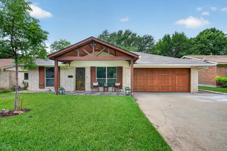 527 Falling Leaves Drive, Duncanville, TX 75116 - #2