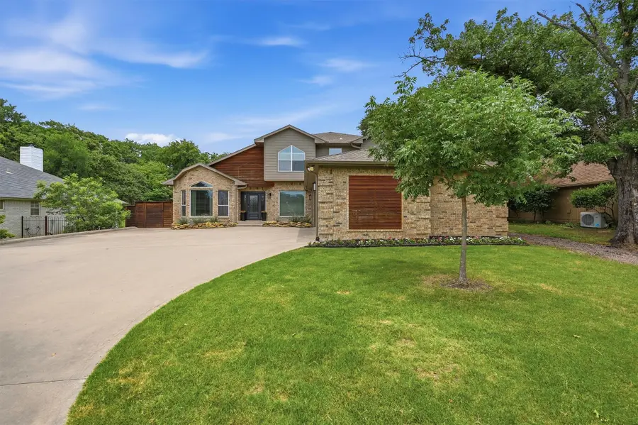 219 Navajo Trail, Lake Kiowa, TX 76240 - #2