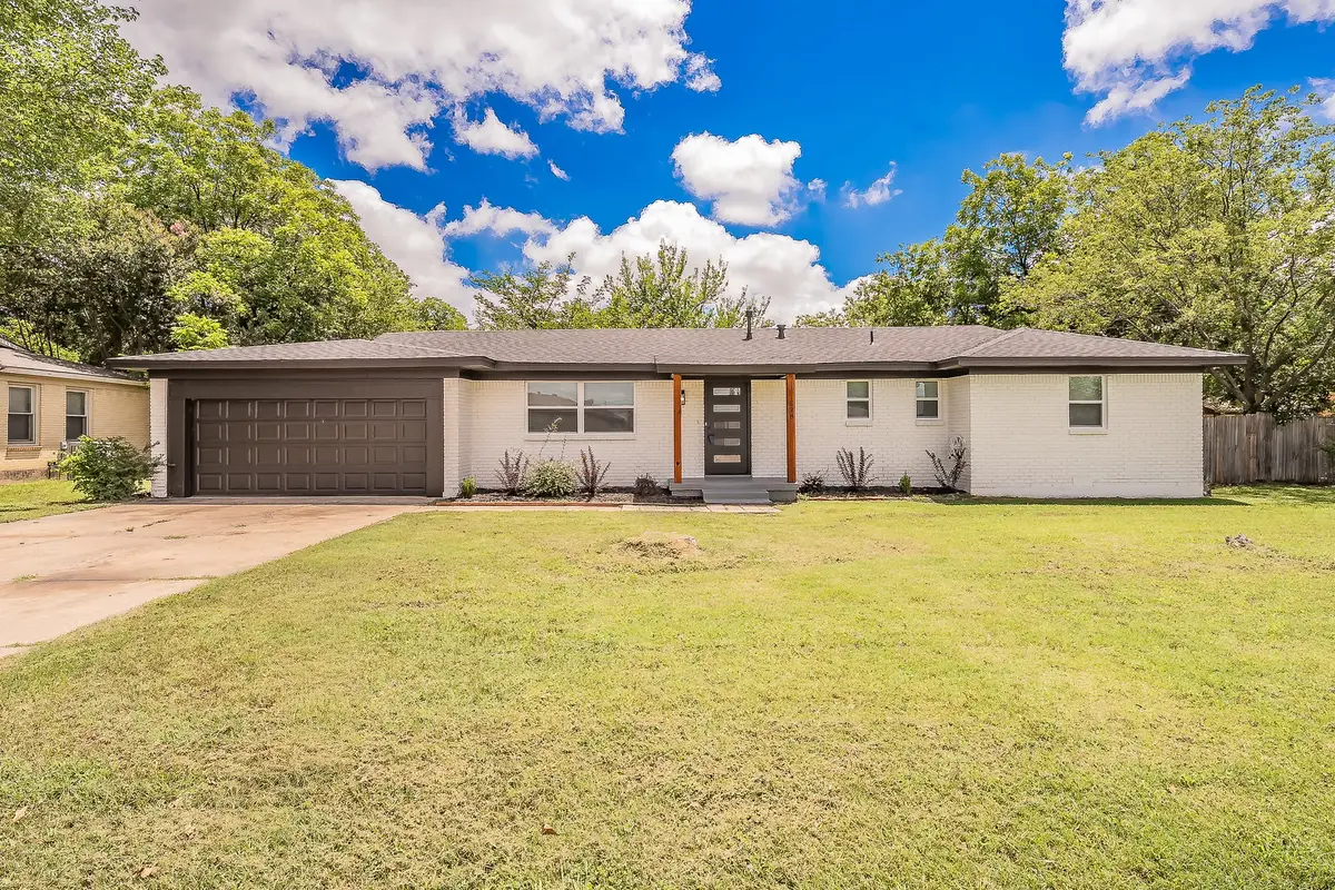 828 Glenda Drive, Bedford, TX 76022 - #1