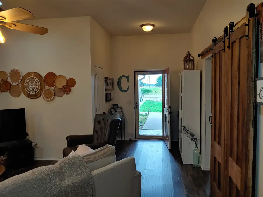 836 Airport Road, Reno, TX 75462 - #3