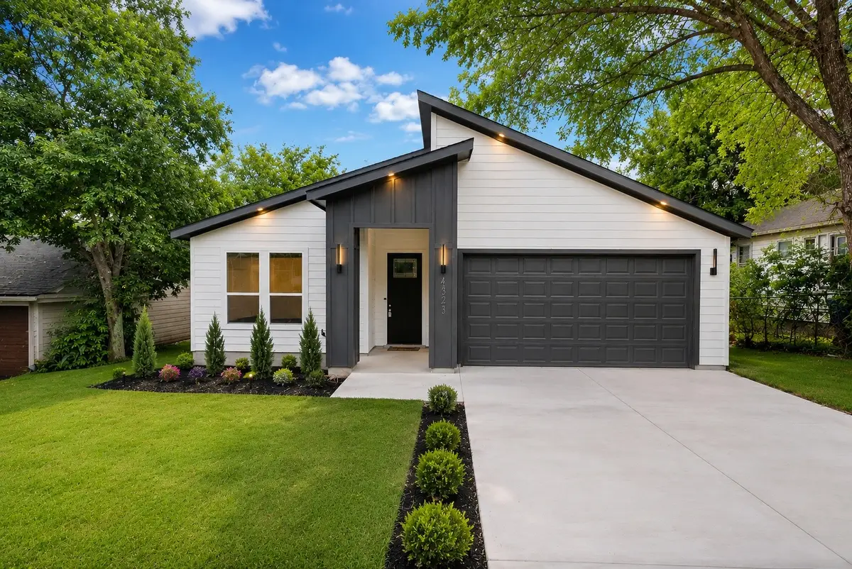 4523 S Ewing Avenue, Dallas, TX 75216 - #1