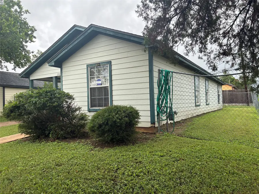 200 S Williams Street, Fort Worth, TX 76104 - #2