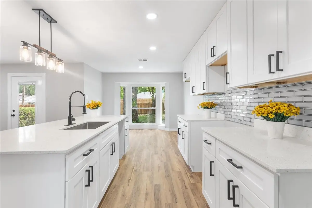 706 W Five Mile Parkway, Dallas, TX 75224 - #1