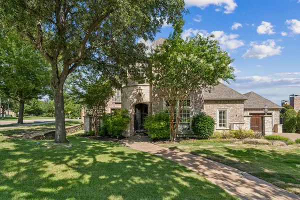 2601 Sir Castor Court, Lewisville, TX 75056