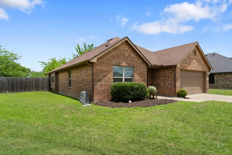 536 Brooke Street, Greenville, TX 75402 - #2