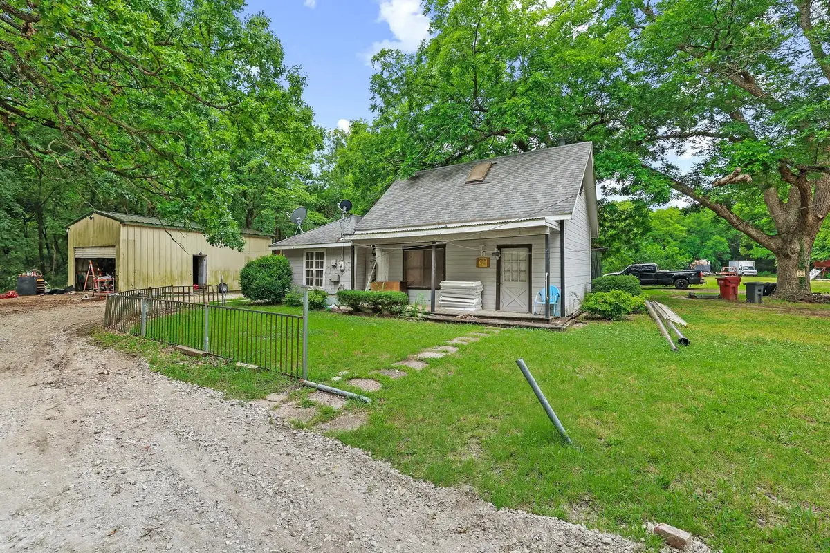 101 Smith Street, Bonham, TX 75418 - #1