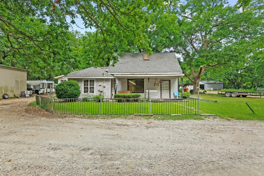 101 Smith Street, Bonham, TX 75418 - #2
