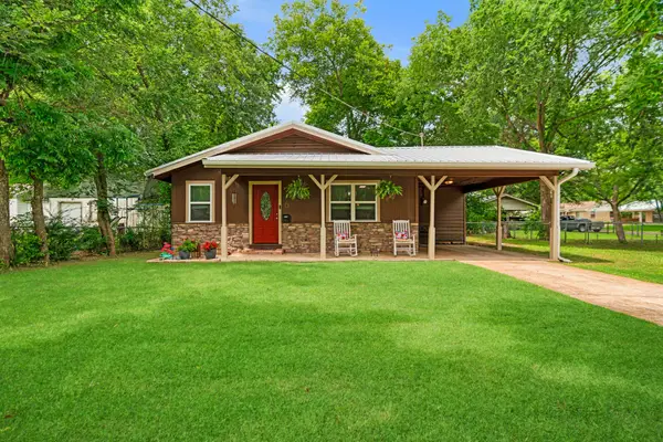 2435 Hubbard Street, Paris, TX 75460