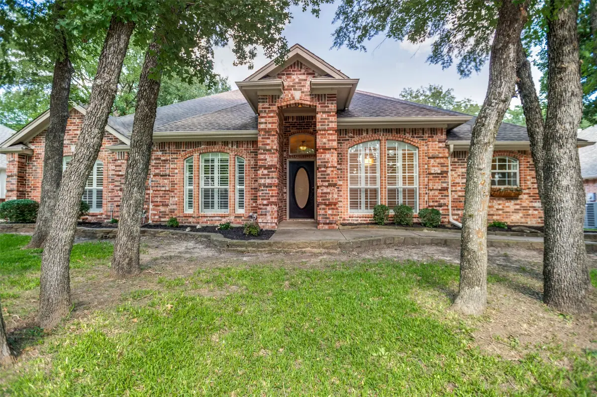 3624 Chateaux Lane, Hurst, TX 76054 - #1
