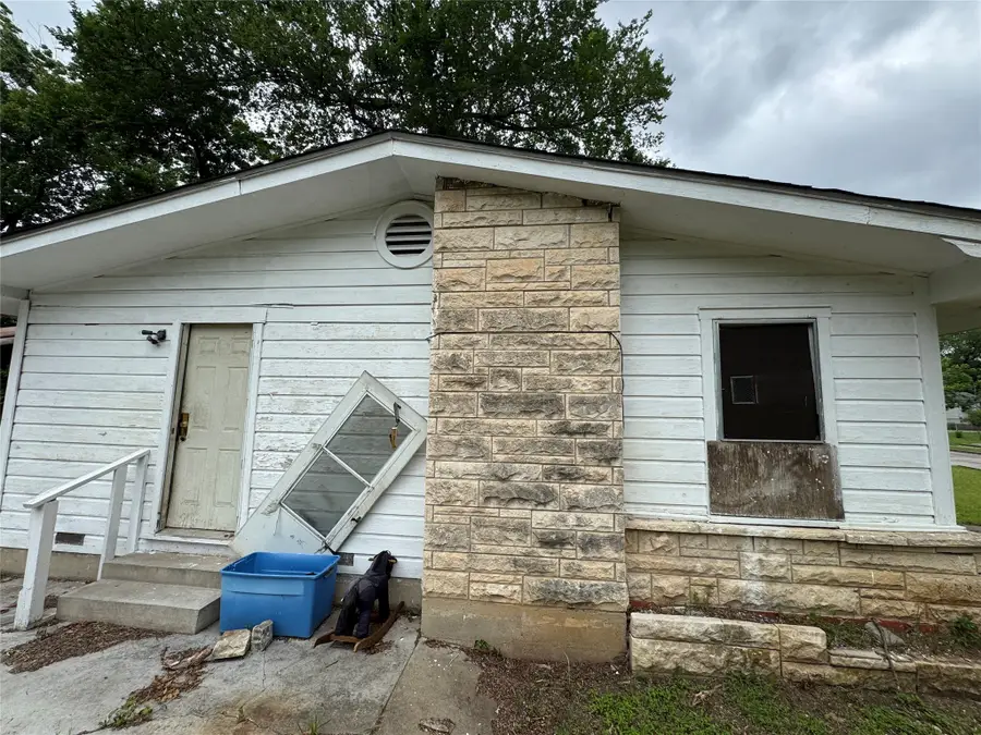 1915 N 13th Street, Waco, TX 76707 - #2