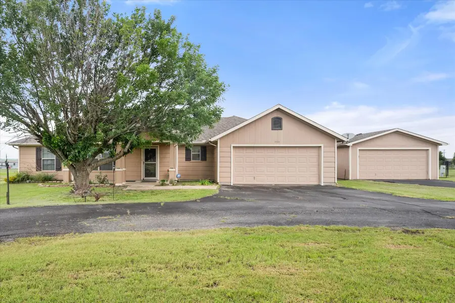9113 N Monterrey Drive, Alvarado, TX 76009 - #2