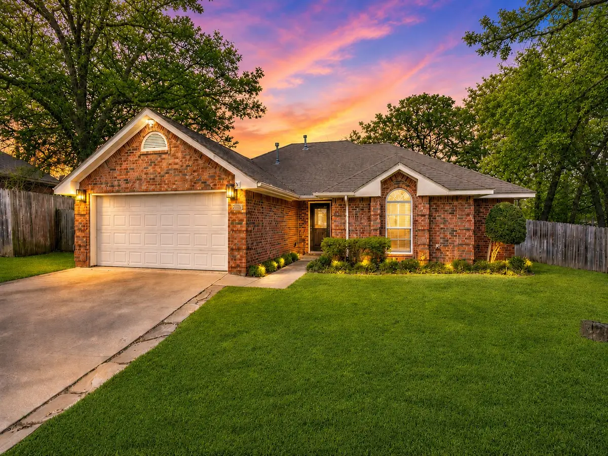 2209 Whispering Oaks, Denton, TX 76209 - #1