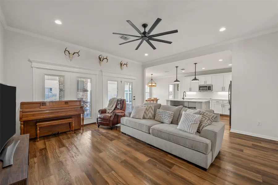 395 Cavitt Court, Robinson, TX 76706 - #2