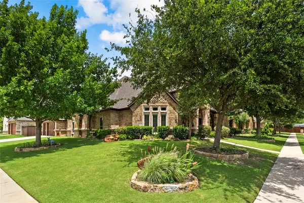 7901 Bentley Drive, North Richland Hills, TX 76182