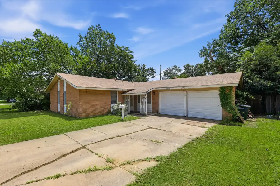 2006 Exeter Street, Irving, TX 75062 - #3