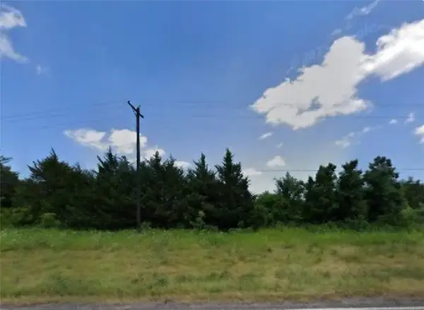 5909 Farm Road 38 S, Brookston, TX 75421