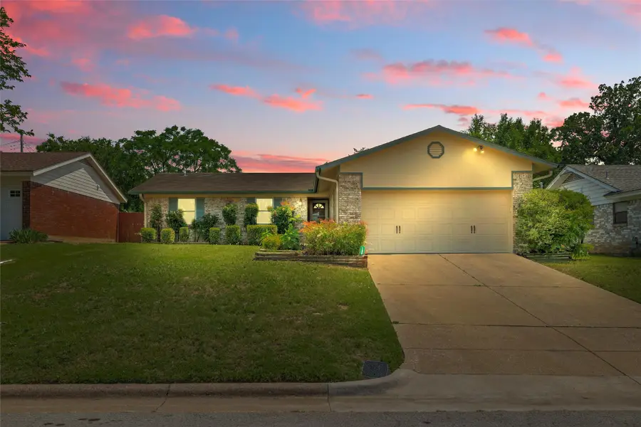 1801 Tyler Avenue, Euless, TX 76040 - #2