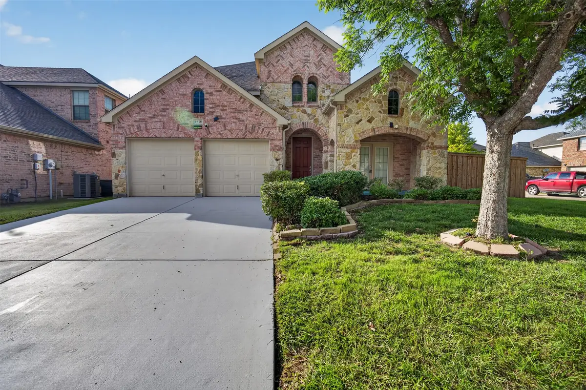 2616 Cove Drive, Grand Prairie, TX 75054 - #1