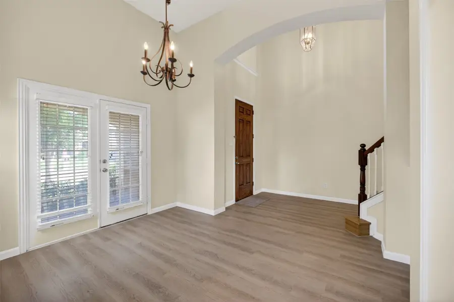 2616 Cove Drive, Grand Prairie, TX 75054 - #2