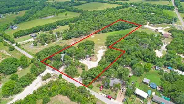 1250 Garrett Road, Whitewright, TX 75491