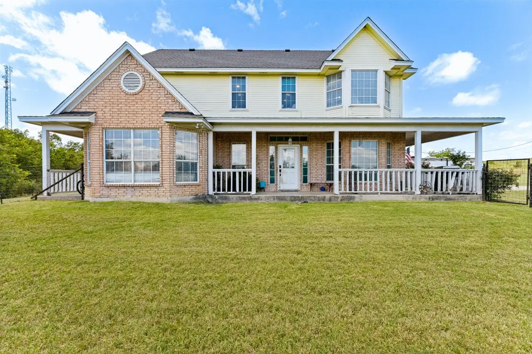 944 Land Of Goshen Drive, Springtown, TX 76082 - #1