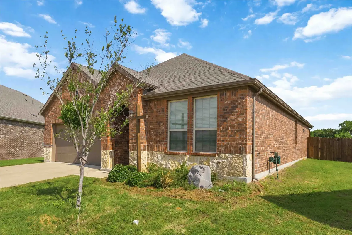 11005 Mustang Trail, Aubrey, TX 76227 - #1