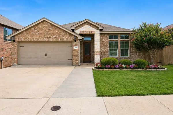 9236 Hunters Court, White Settlement, TX 76108