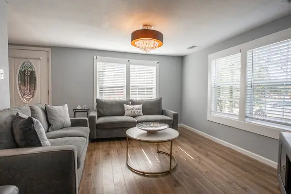 519 Taylor Street, Arlington, TX 76011