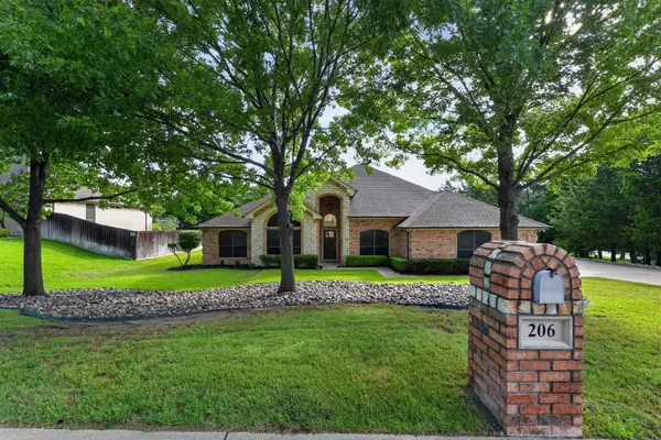 206 Utopia Trail, Weatherford, TX 76087
